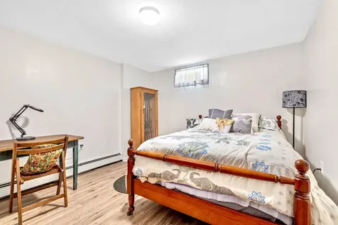 82 Fordway Extension Derry NH 03038