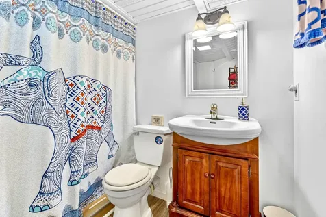 82 Fordway Extension Derry NH 03038