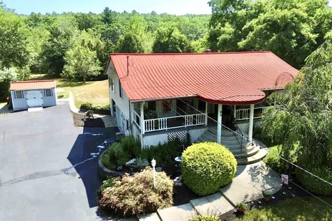 82 Fordway Extension Derry NH 03038