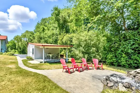 82 Fordway Extension Derry NH 03038