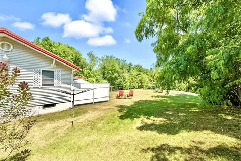 82 Fordway Extension Derry NH 03038