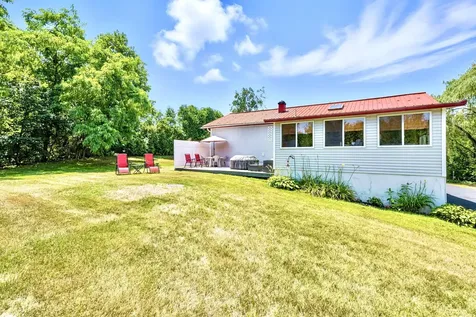 82 Fordway Extension Derry NH 03038