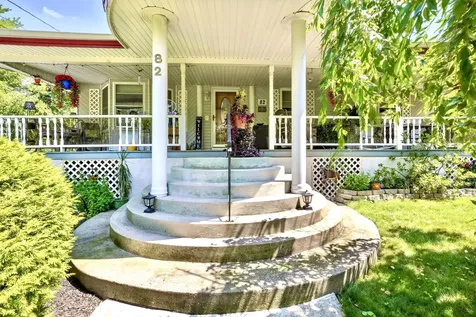 82 Fordway Extension Derry NH 03038