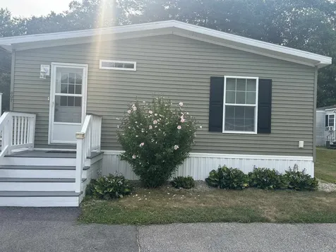 607 Sherwood Glen Somersworth NH 03878