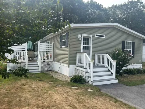 607 Sherwood Glen Somersworth NH 03878