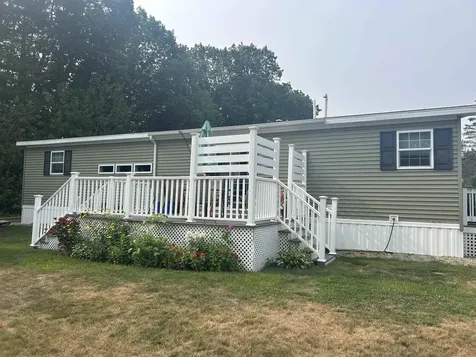607 Sherwood Glen Somersworth NH 03878