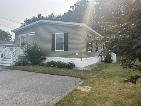 607 Sherwood Glen Somersworth NH 03878