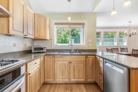 9 Garden Street Portsmouth NH 03801