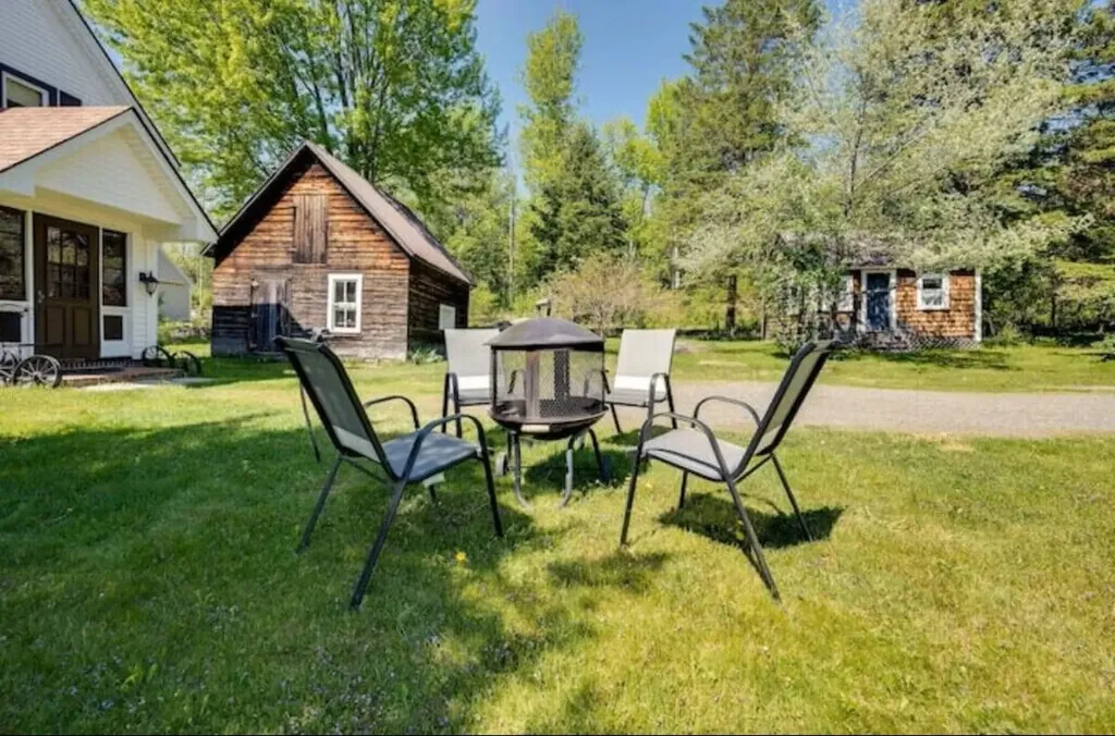 1495 Main Street Pittsburg NH 03592