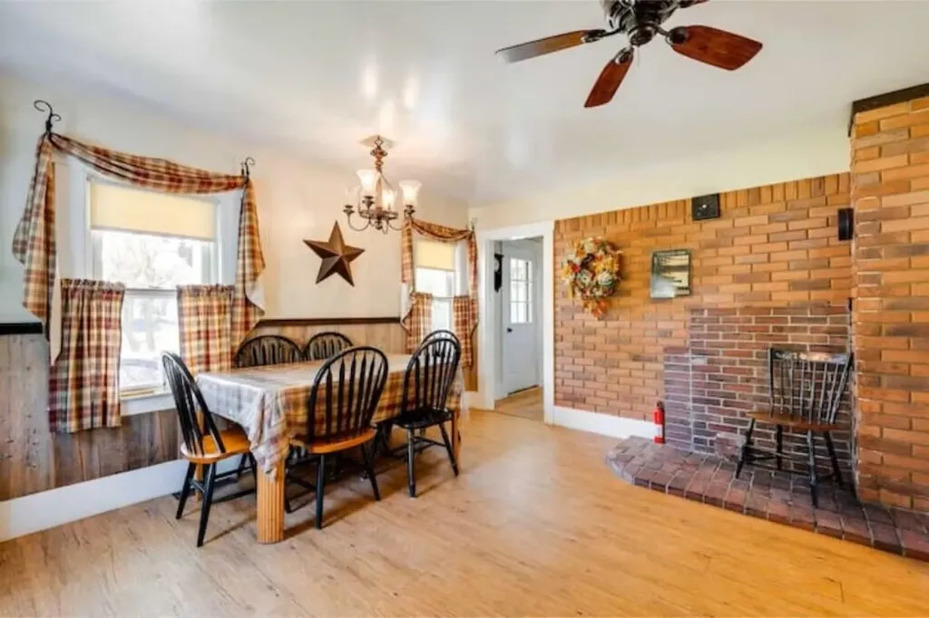 1495 Main Street Pittsburg NH 03592