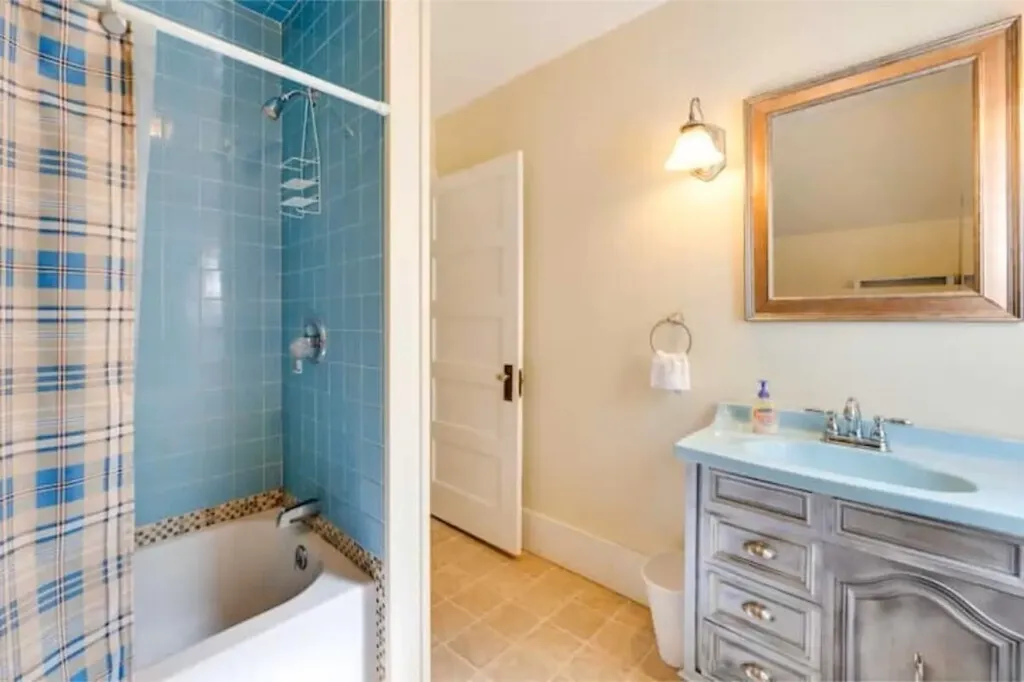 1495 Main Street Pittsburg NH 03592