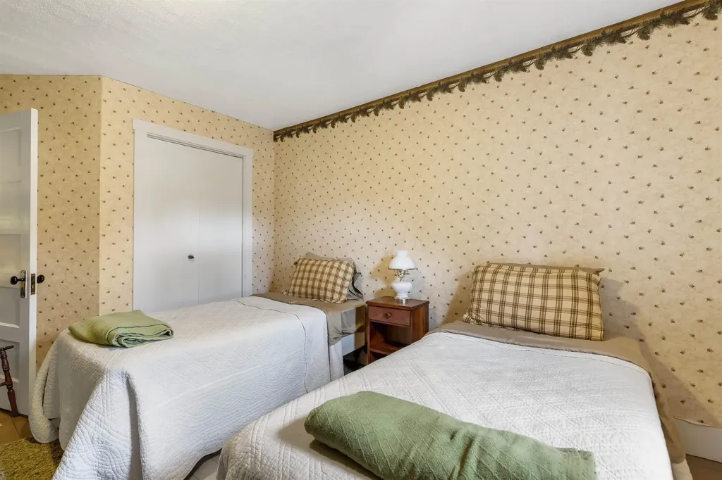 1495 Main Street Pittsburg NH 03592