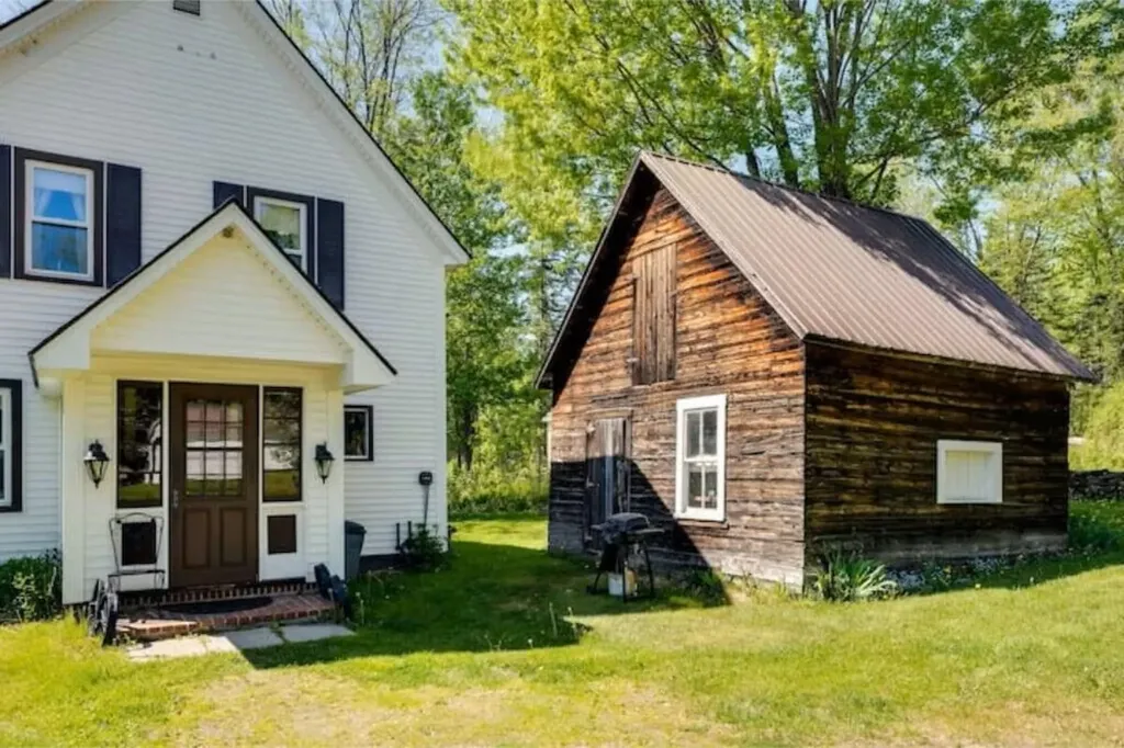 1495 Main Street Pittsburg NH 03592