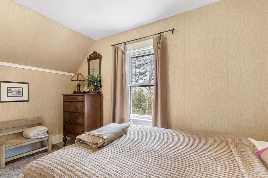 1495 Main Street Pittsburg NH 03592