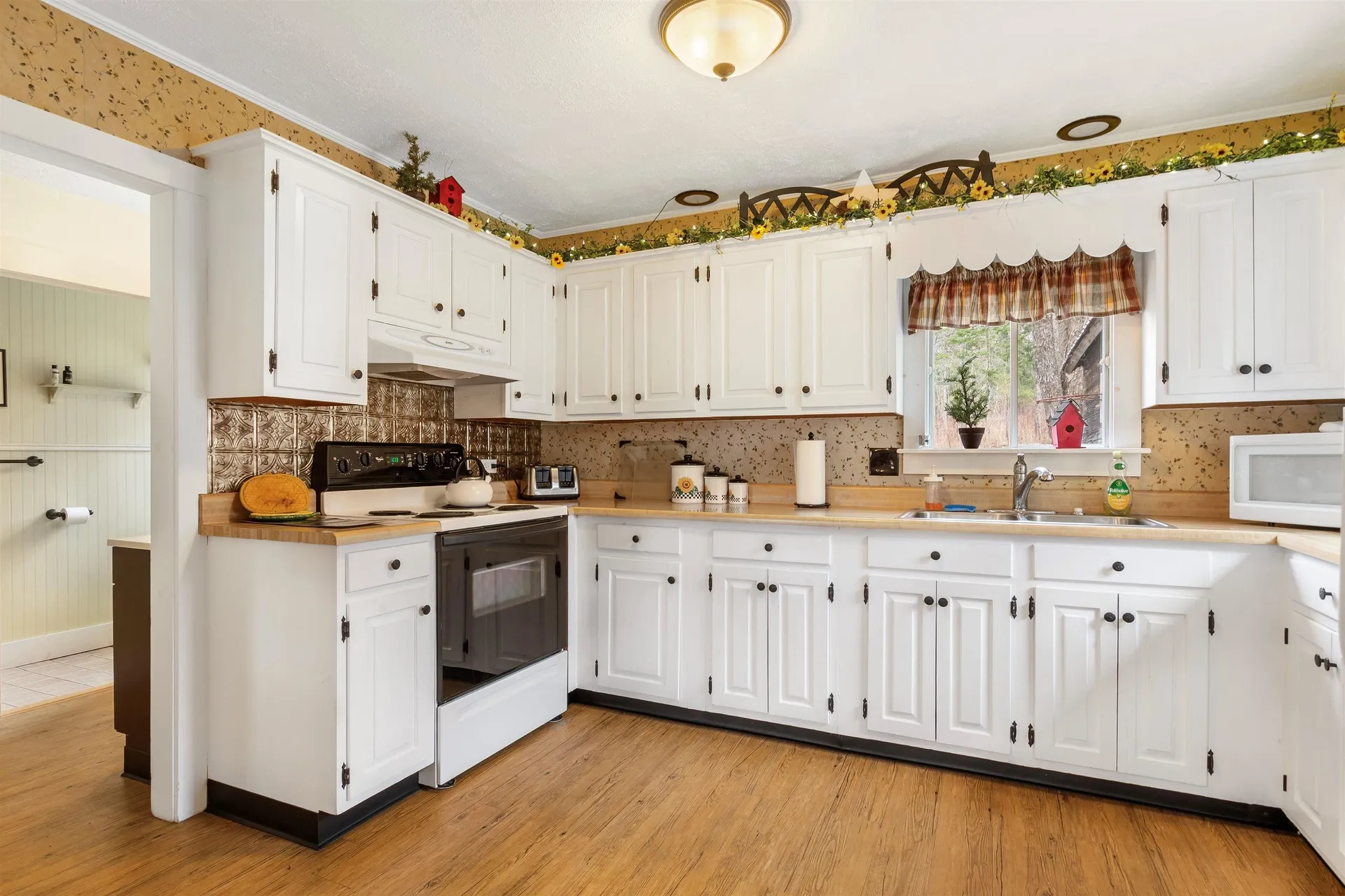 1495 Main Street Pittsburg NH 03592