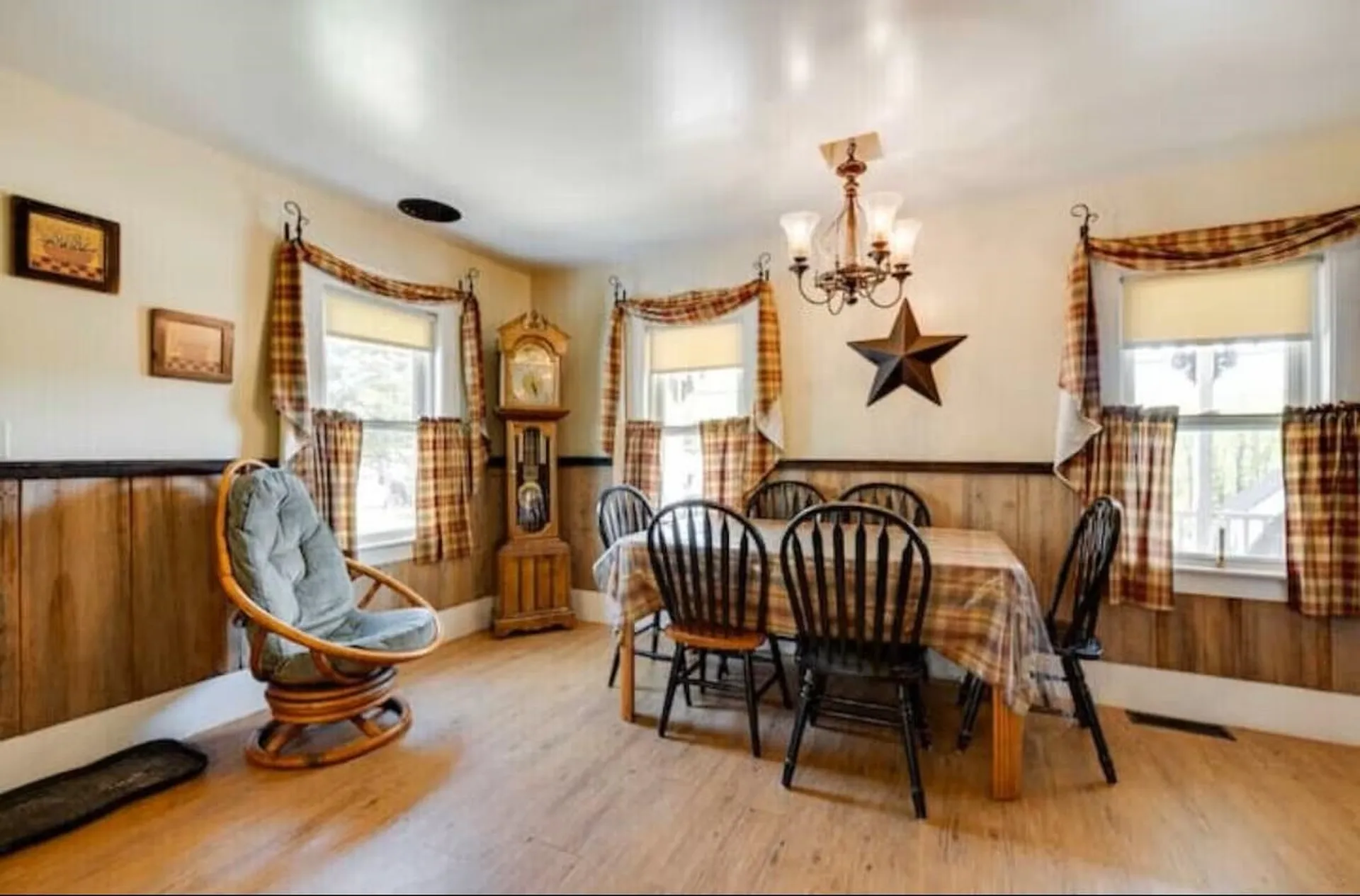 1495 Main Street Pittsburg NH 03592