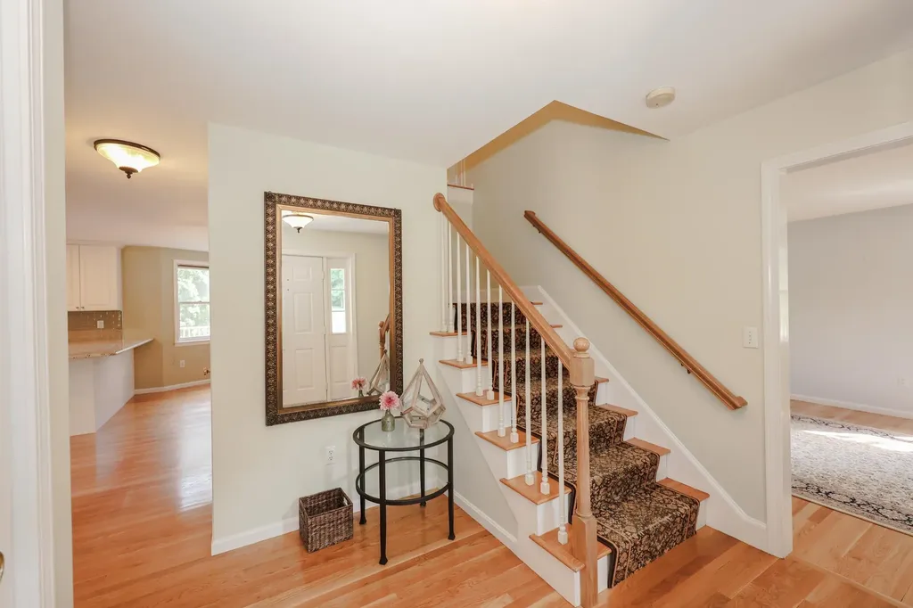 4 Jennifer Lane Amherst NH 03031