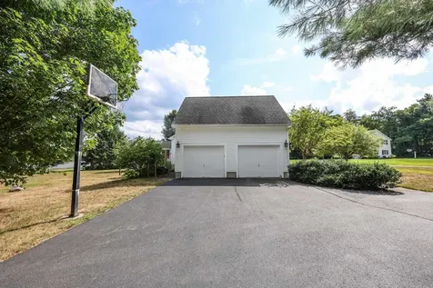 4 Jennifer Lane Amherst NH 03031