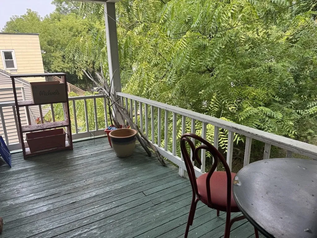 54 Hayward Street Burlington VT 05401-0000