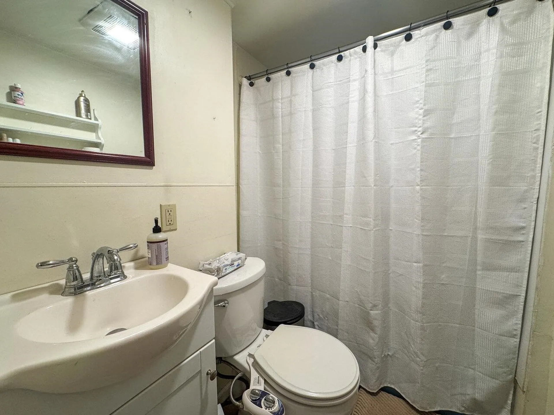 54 Hayward Street Burlington VT 05401-0000