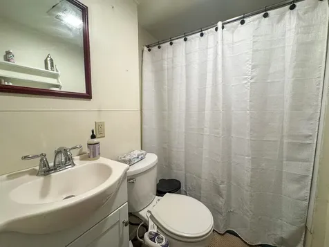 54 Hayward Street Burlington VT 05401-0000