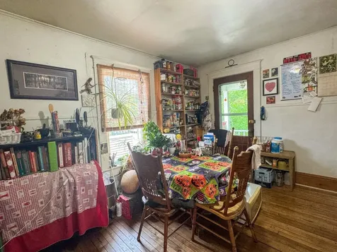 54 Hayward Street Burlington VT 05401-0000