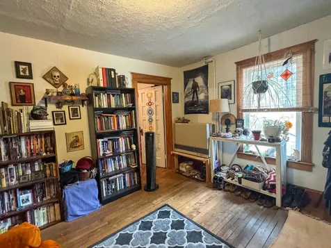 54 Hayward Street Burlington VT 05401-0000