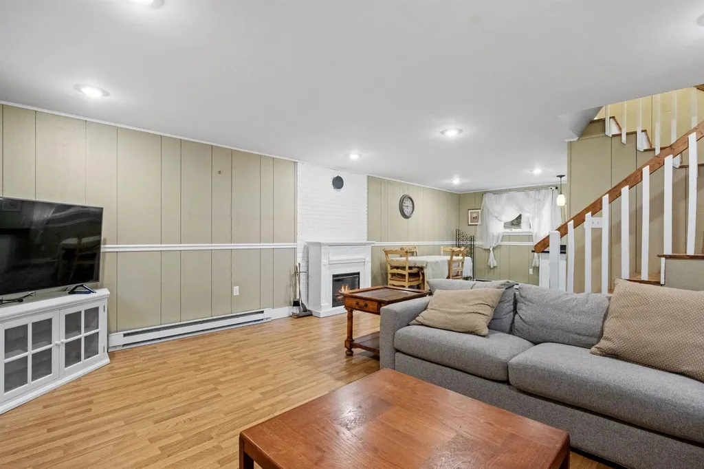 29 Granite Ledge Road Thornton NH 03285