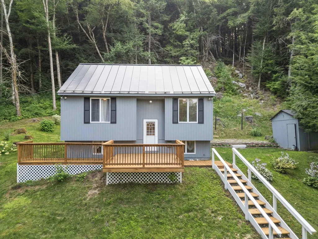 29 Granite Ledge Road Thornton NH 03285