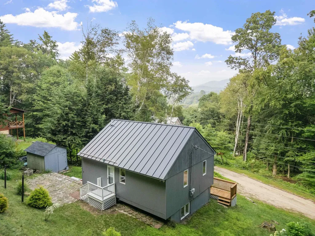 29 Granite Ledge Road Thornton NH 03285