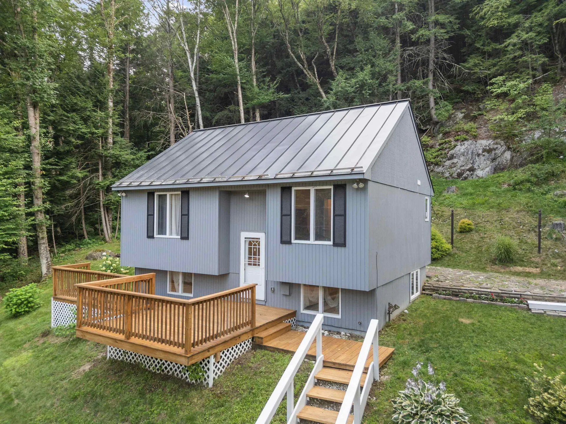 29 Granite Ledge Road Thornton NH 03285