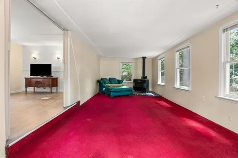 9 Westerdale Drive Nashua NH 03063