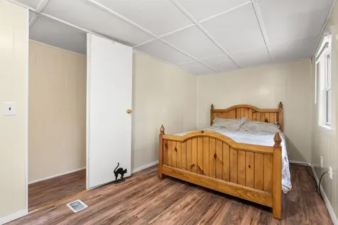 9 Westerdale Drive Nashua NH 03063