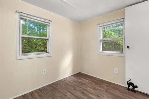 9 Westerdale Drive Nashua NH 03063