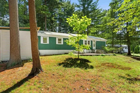 9 Westerdale Drive Nashua NH 03063