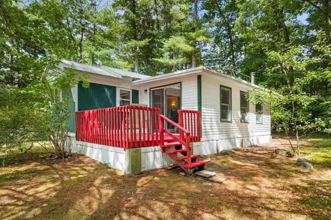 9 Westerdale Drive Nashua NH 03063