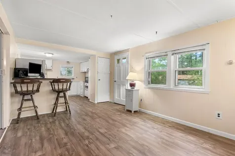 9 Westerdale Drive Nashua NH 03063