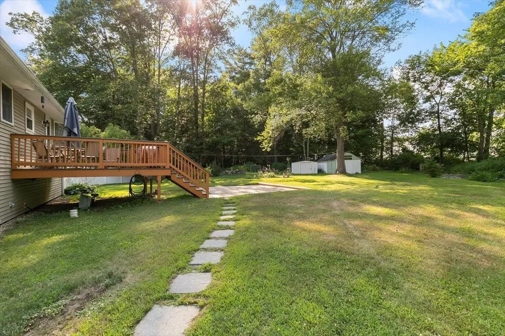 8 Joseph Road Salem NH 03079