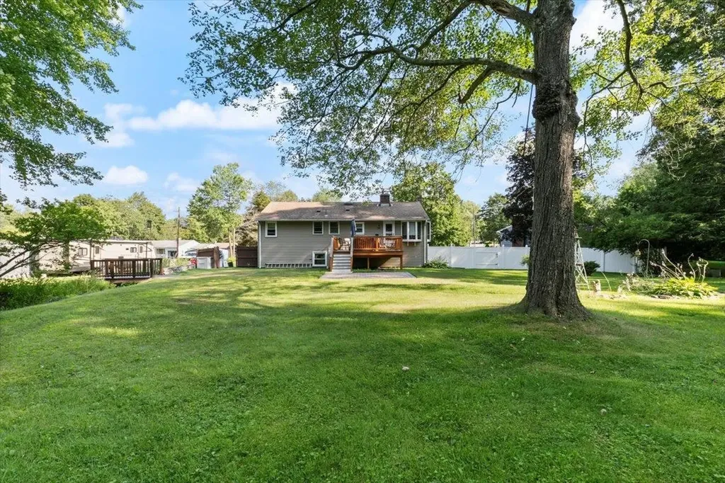 8 Joseph Road Salem NH 03079