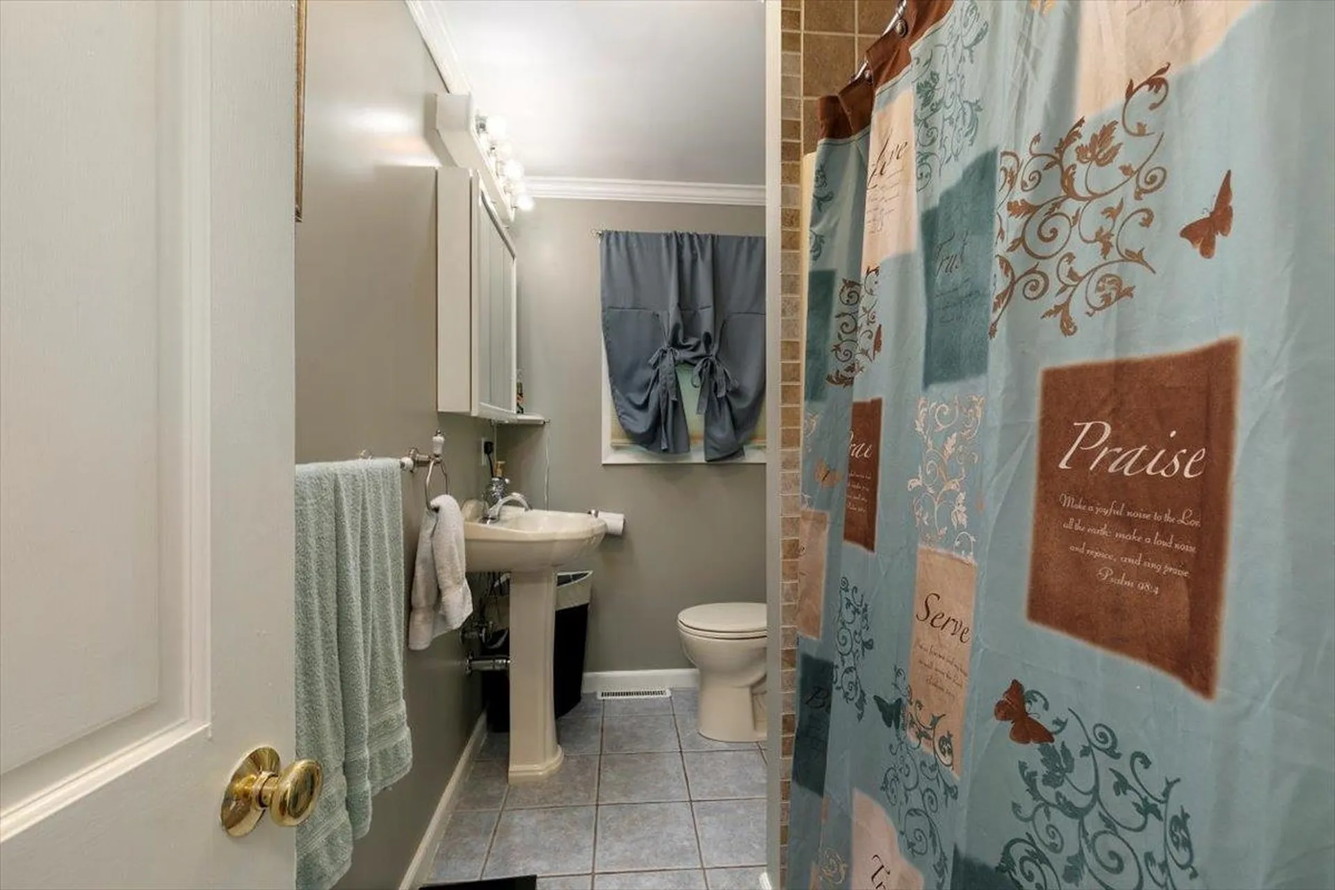 8 Joseph Road Salem NH 03079