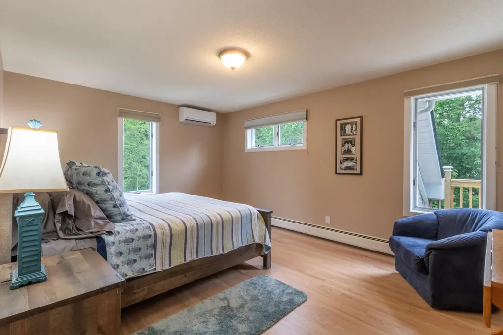 1504 Lake Road Newport City VT 05855