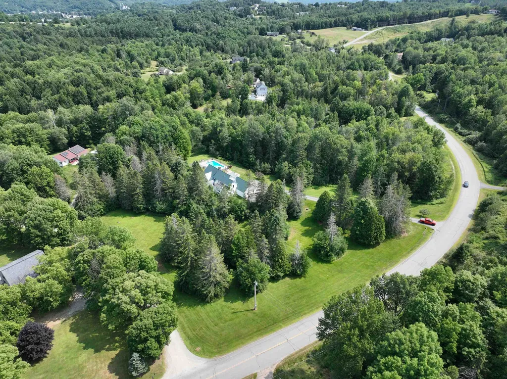 1504 Lake Road Newport City VT 05855
