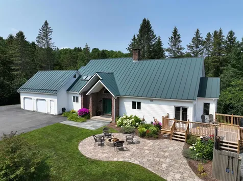 1504 Lake Road Newport City VT 05855