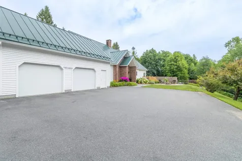 1504 Lake Road Newport City VT 05855