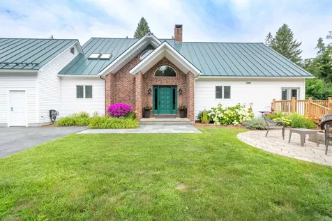1504 Lake Road Newport City VT 05855