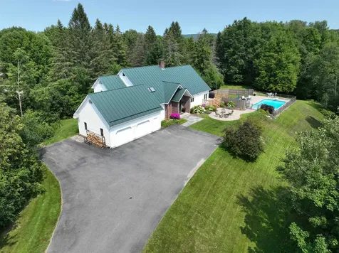 1504 Lake Road Newport City VT 05855