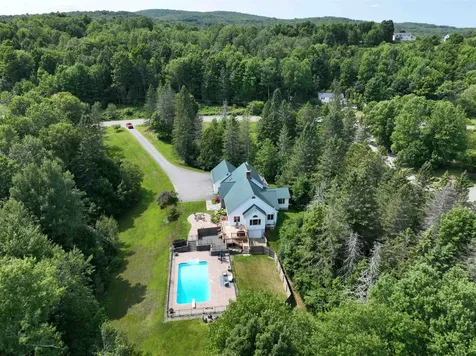 1504 Lake Road Newport City VT 05855