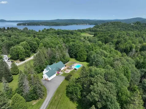 1504 Lake Road Newport City VT 05855