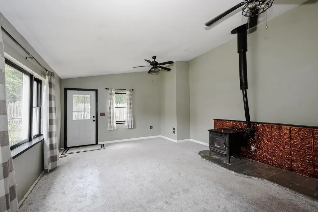 24 Stearns Road Amherst NH 03031