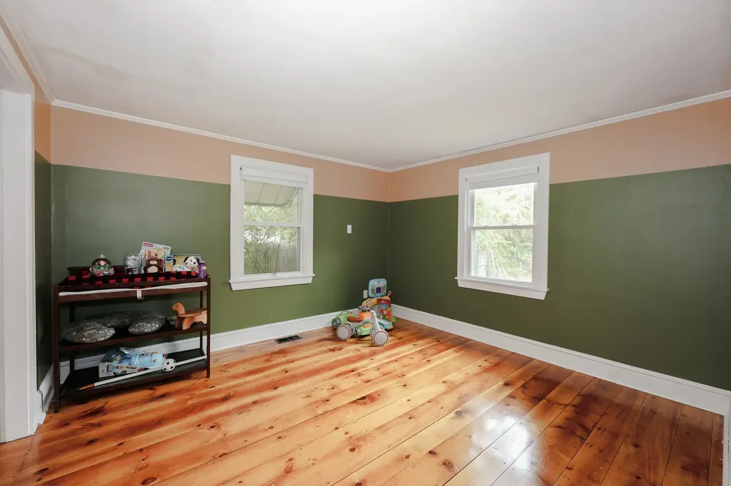 24 Stearns Road Amherst NH 03031